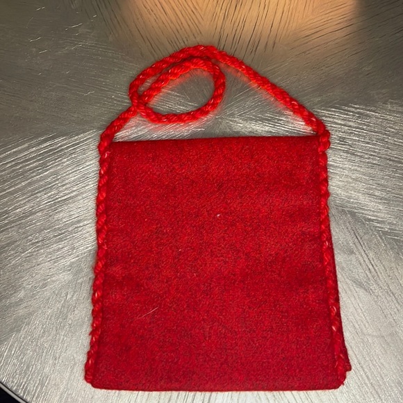 Crossbody Wool Bag - Picture 3 of 11